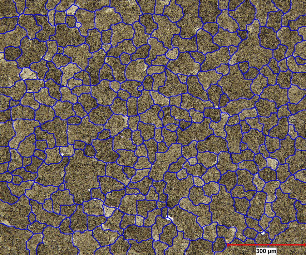 Grain size in martensitic steel Clemex
